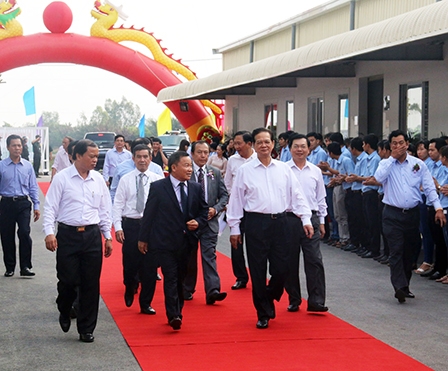 THỦ TƯỚNG NGUYỄN TẤN DŨNG DỰ KHỞI CÔNG, KHÁNH THÀNH NHIỀU NHÀ MÁY TẠI KIÊN GIANG