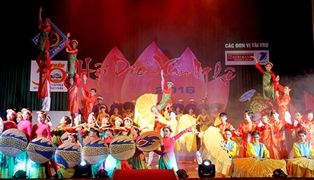 Gần 1.000 diễn viên tham gia Hội diễn Văn nghệ Trường Đại học Cần Thơ