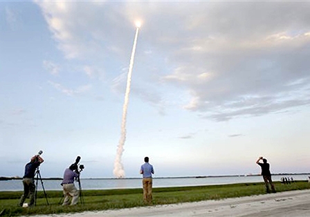 Vệ tinh Mỹ trước nguy cơ 
bị Trung Quốc, Nga tấn công?