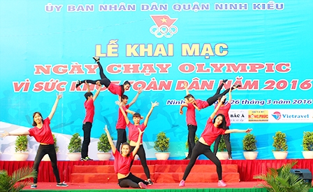 Sôi động “Ngày chạy Olympic vì sức khỏe toàn dân”