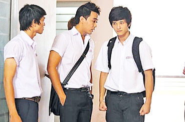 Đứng dậy sau vấp ngã