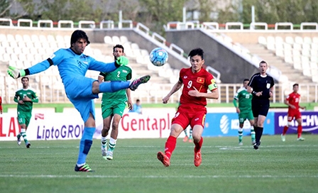 Tuyển Việt Nam thua Iraq với tỷ số tối thiểu