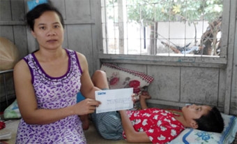 TRAO TIỀN TỪ THIỆN