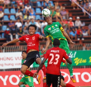 Trần Chí Công  - Trung vệ xuất sắc của Cần Thơ