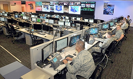 Mỹ chính thức phát động cuộc chiến chống IS 
trên không gian mạng