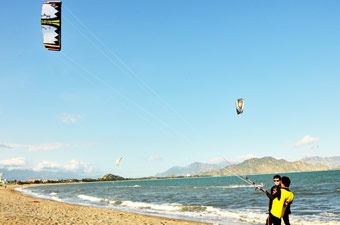 Học ván diều, ván buồm ở đâu?