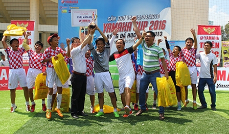 Đội bóng Trường THCS Chu Văn An sẽ đại diện Cần Thơ tham dự vòng chung kết