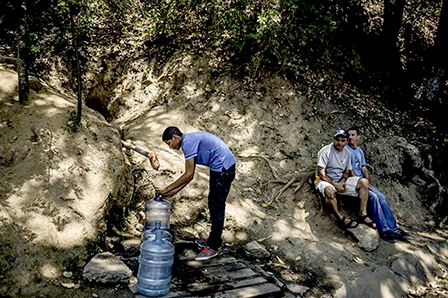 Venezuela khốn đốn vì thiếu nước