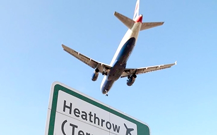 Máy bay chở khách của British Airways va chạm với vật thể bay không người lái