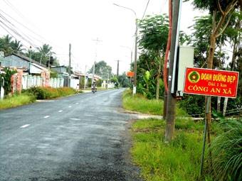 Công an Cần Thơ chung tay
xây dựng nông thôn mới
