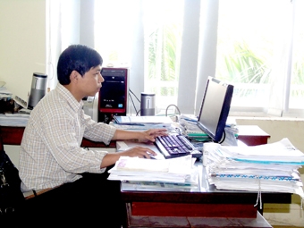 NỖ LỰC XÂY DỰNG CHI BỘ
TRONG SẠCH VỮNG MẠNH TIÊU BIỂU
