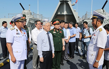 Tổng Bí thư Nguyễn Phú Trọng
thăm, làm việc tại Vùng 4 Hải quân
