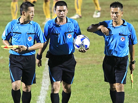 Lỗi trọng tài hay V.League?