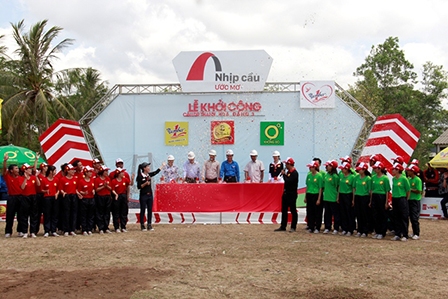 Tập đoàn Number 1: Khởi công cầu thứ 10 cho miền Tây