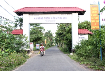 NỞ RỘ PHONG TRÀO “LÀM THEO” GƯƠNG BÁC