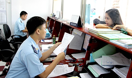 CẦN THÚC “NHỊP TRỐNG” CẢI CÁCH