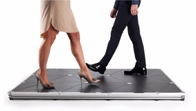 Gạch lát đường tạo ra điện từ những bước chân