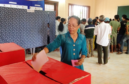 Nhiều địa phương tỷ lệ cử tri đi bầu cử đạt trên 99%