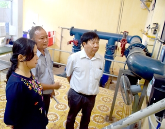 Xây dựng phương án trữ nước, giảm thất thoát, 
đảm bảo cấp nước sinh hoạt cho người dân