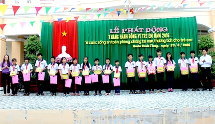 Phó Chủ tịch nước Đặng Thị Ngọc Thịnh phát động Tháng hành động quốc gia vì trẻ em năm 2016