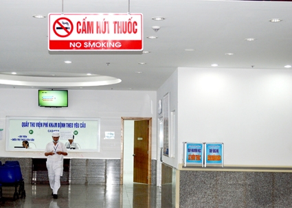 Xây dựng môi trường không khói thuốc lá tại các cơ sở y tế