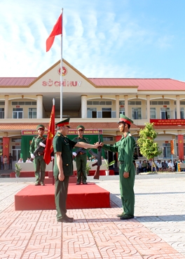 Tổ chức lễ tuyên thệ chiến sĩ mới năm 2016