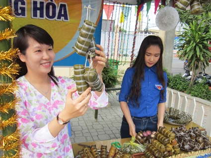 Bình Thủy đưa bánh dân gian Nam bộ hội nhập