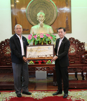 LÃNH ĐẠO TP CẦN THƠ TIẾP ĐOÀN QUAN CHỨC CAO CẤP QUÂN ĐỘI HOÀNG GIA CAMPUCHIA