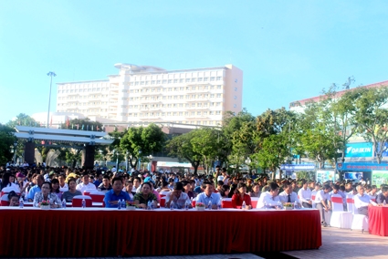 HƯỞNG ỨNG NGÀY MÔI TRƯỜNG THẾ GIỚI,
TUẦN LỄ BIỂN VÀ HẢI ĐẢO VIỆT NAM