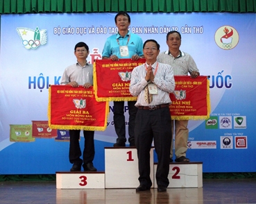 Cần Thơ hạng Nhất toàn đoàn