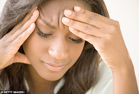Phụ nữ đau nửa đầu dễ bị bệnh tim và đột quị