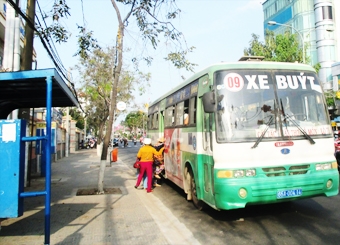Nâng chất dịch vụ để phát triển 
vận tải bằng xe buýt