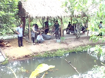 Phát triển kinh tế từ mô hình trồng bưởi kết hợp vườn du lịch