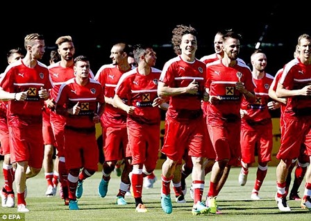 LOẠT TRẬN ĐÊM 14, RẠNG SÁNG 15-6 <br>
Nhẹ nhàng với Bồ Đào Nha