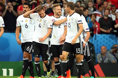 LOẠT TRẬN ĐÊM 16, RẠNG SÁNG 17-6<br>
Những trận cầu “sinh tử”