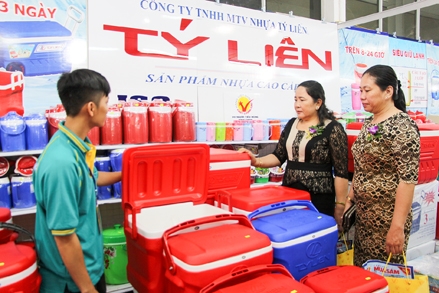 Chung tay tạo cơ hội cho hàng Việt