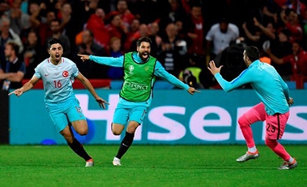 CH Séc- Thổ Nhĩ Kỳ: 0-2<br>

Lật kèo