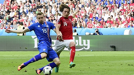 Iceland - Áo: 2 - 1 <br>
Iceland tiễn Áo về nước