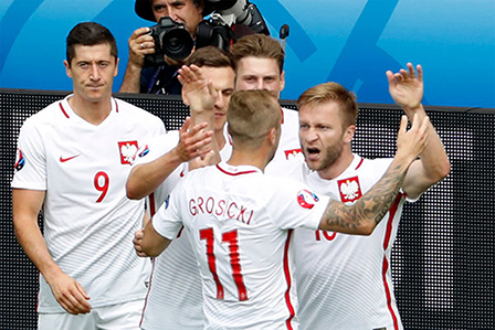 THỤY SĨ- BA LAN: 1-1 (2 HIỆP CHÍNH)<br>
“Đại bàng trắng”
ghi tên vào tứ kết