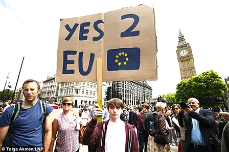 Hàng triệu người Anh đòi bỏ phiếu lại