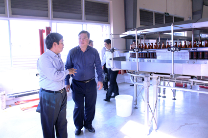 PHÁT TRIỂN CÔNG NGHIỆP
GẮN VỚI BẢO VỆ MÔI TRƯỜNG