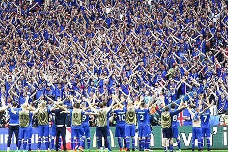 Iceland- “người tí hon” tạo nên “địa chấn”