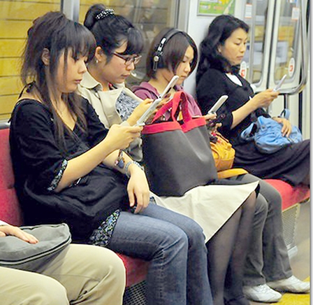 Lạm dụng thiết bị điện tử gây lão hóa sớm