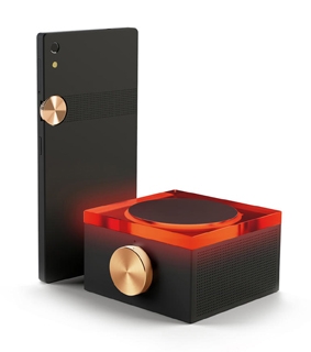 Pantech trở lại với điện thoại lạ Sky IM-100