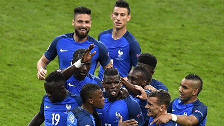 Pháp Iceland: 5 - 2 <br>
"Gà trống Gaulois" gáy vang
