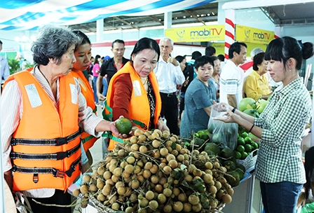 Khai hội Du lịch chợ nổi Cái Răng