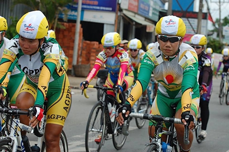 Tân Hiệp Phát 17 năm gắn bó cùng giải đua xe đạp nữ An Giang