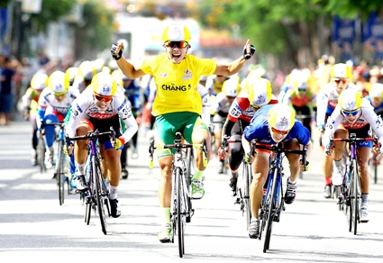 Nguyễn Thị Thật khoác áo vàng chung cuộc