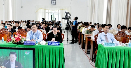 Thảo luận, đề xuất các giải pháp thúc đẩy kinh tế - xã hội thành phố phát triển