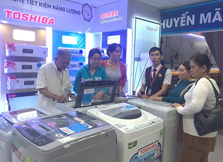 Máy giặt, máy sấy nhiều tính năng tiện ích “lên ngôi”